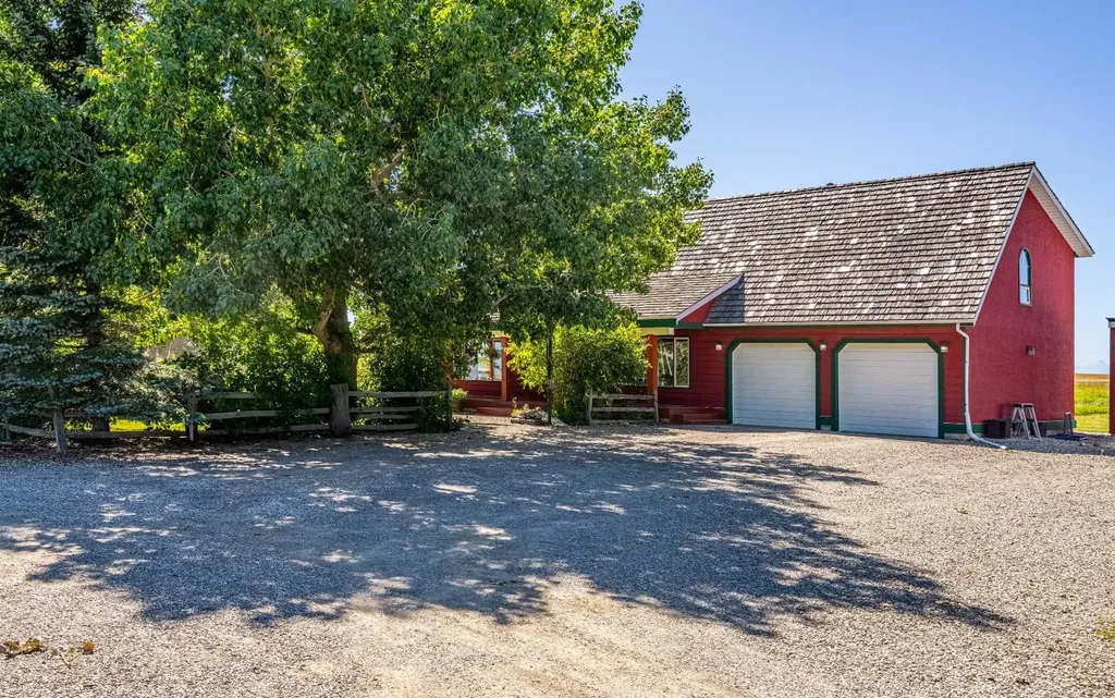 32 Aventerra Way Rural Rocky View County AB T3Z 0B1