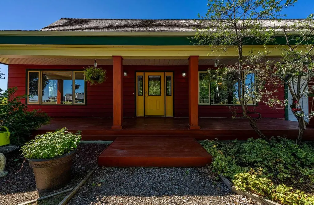 32 Aventerra Way Rural Rocky View County AB T3Z 0B1