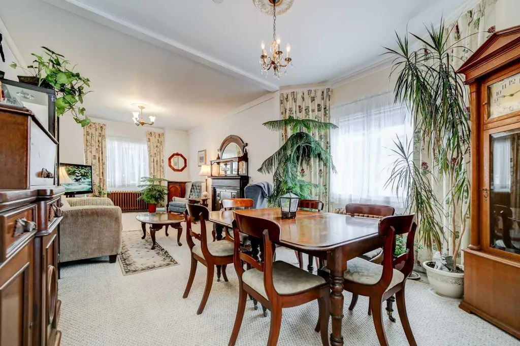 1158 Albert Avenue Pincher Creek AB T0K1W0