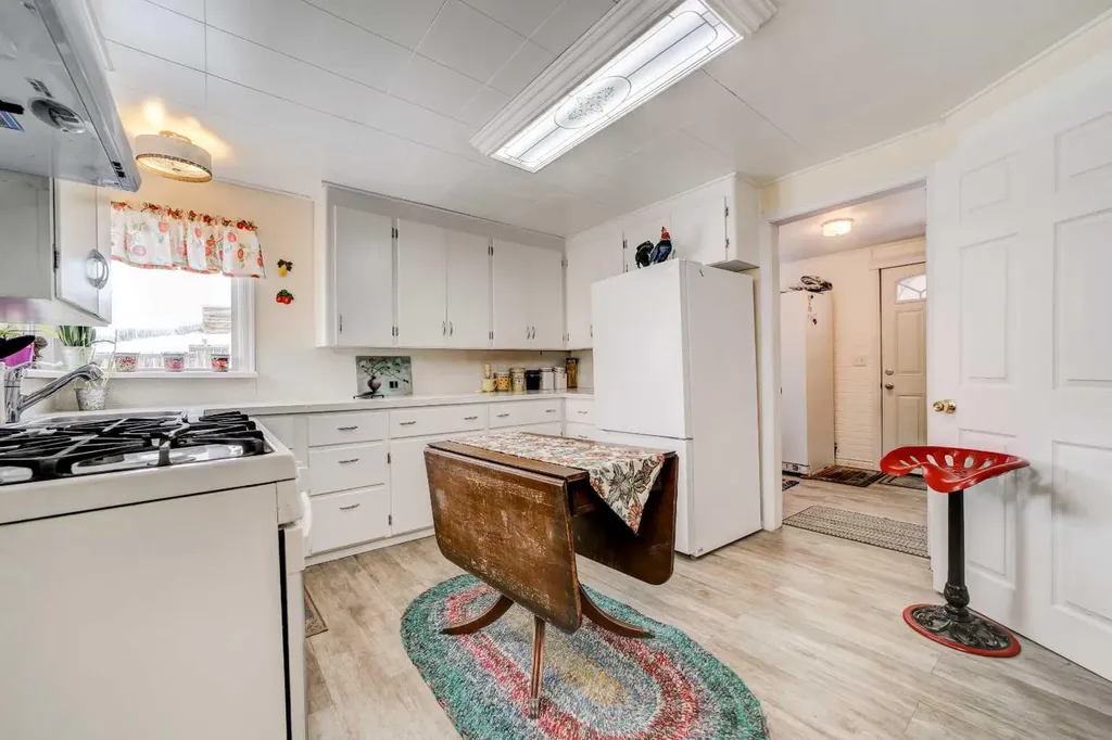 1158 Albert Avenue Pincher Creek AB T0K1W0