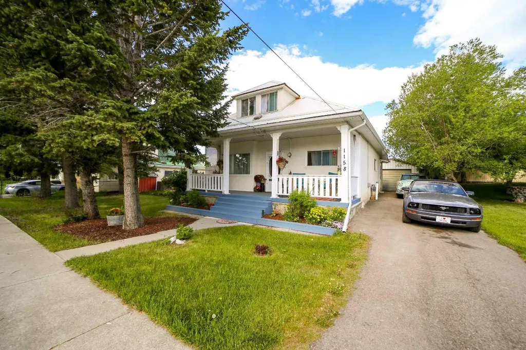 1158 Albert Avenue Pincher Creek AB T0K1W0