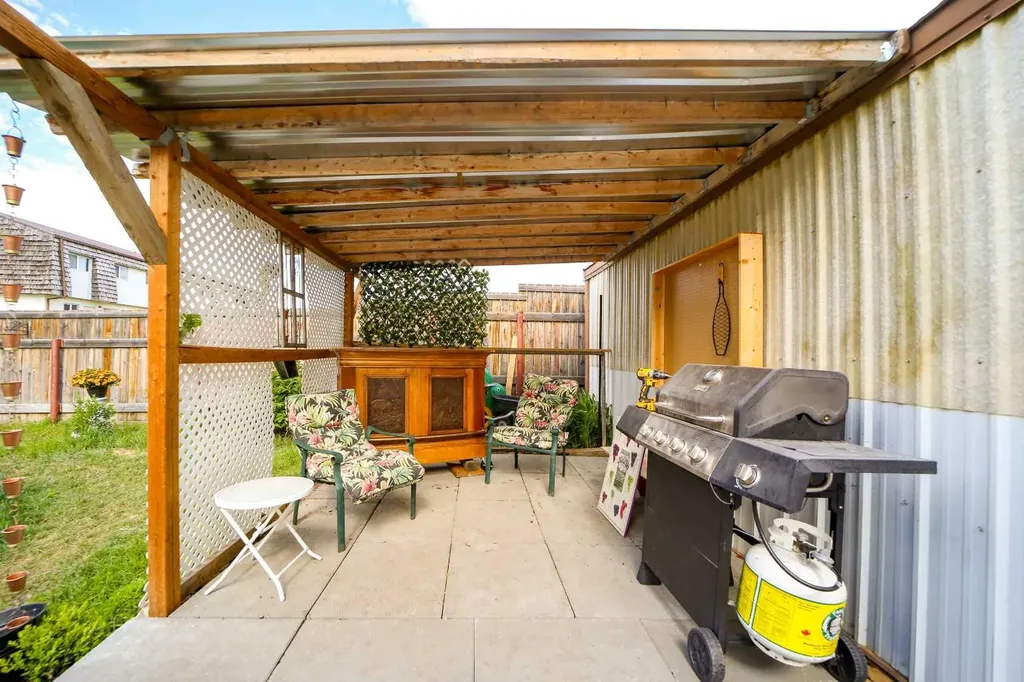 1158 Albert Avenue Pincher Creek AB T0K1W0
