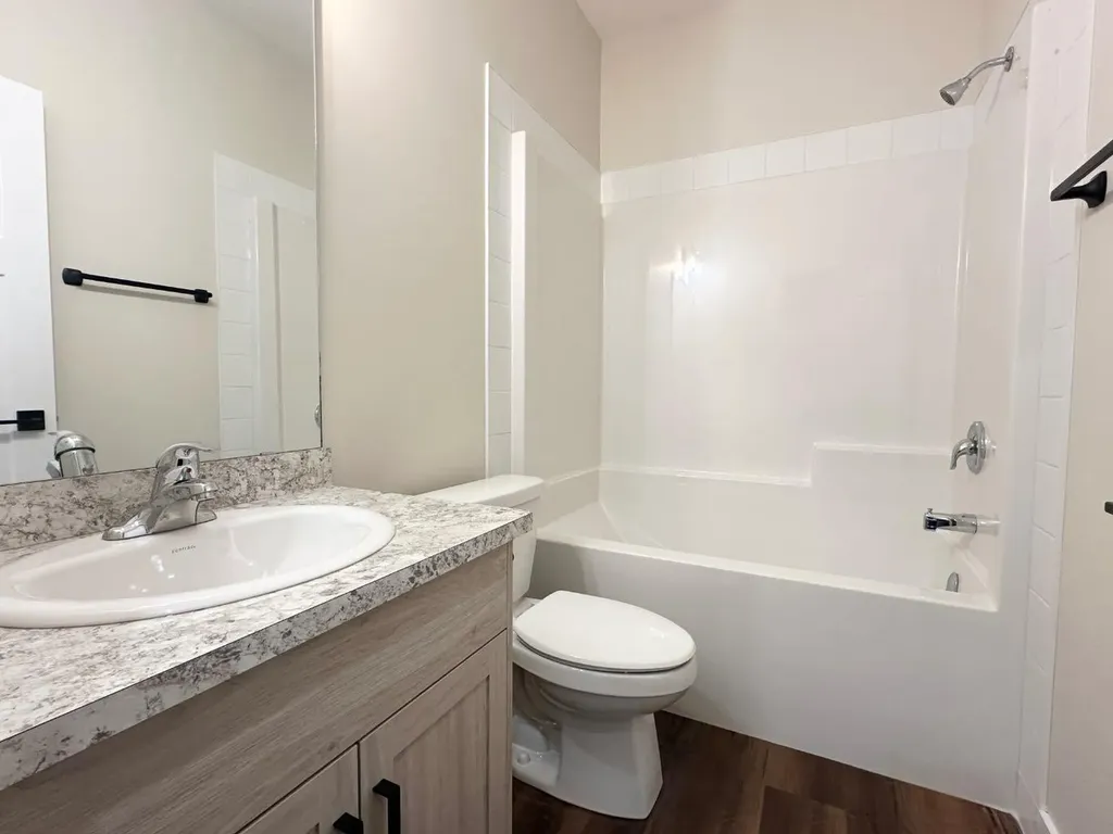 54 Lakeview Place Whitecourt AB T7S 1T5