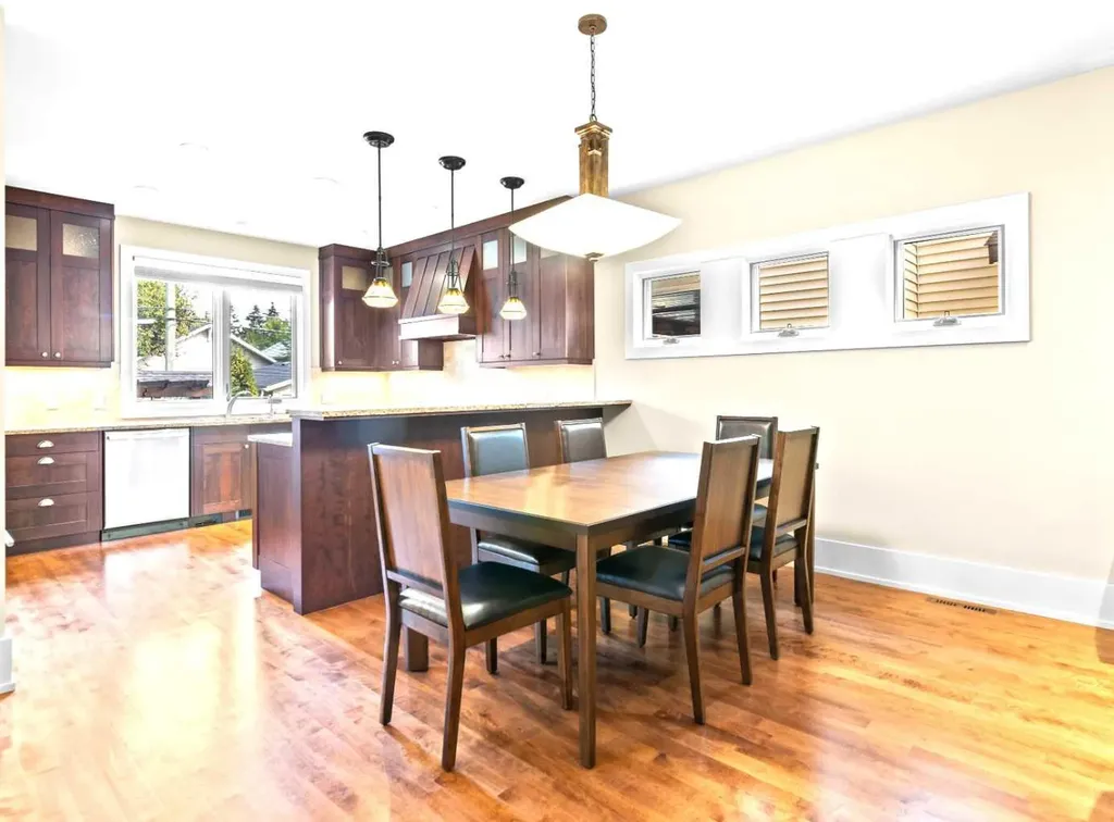 1428 2a Street NW Calgary AB T2M 2X4