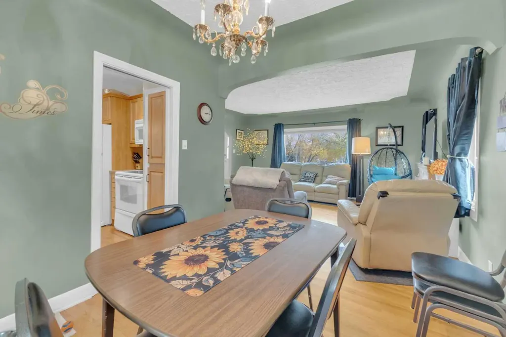 602 Partridge Drive Pelican Point AB T0B0H0