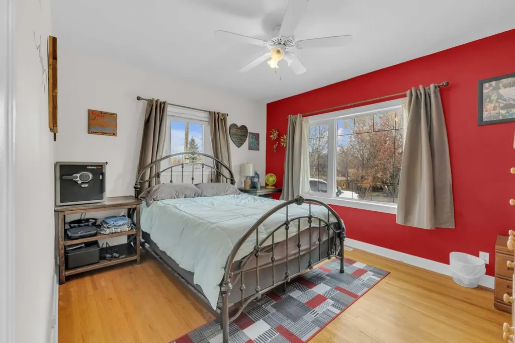 602 Partridge Drive Pelican Point AB T0B0H0