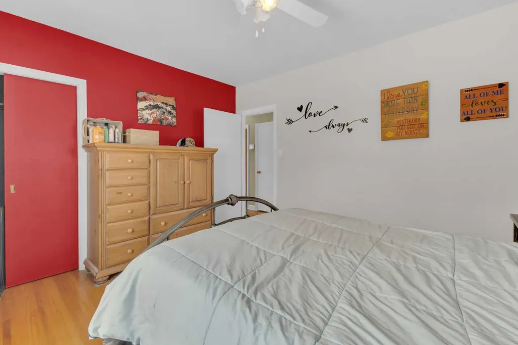 602 Partridge Drive Pelican Point AB T0B0H0