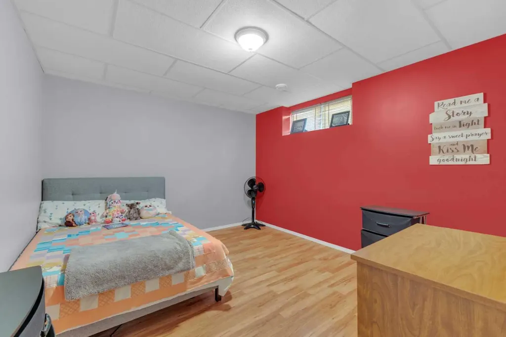 602 Partridge Drive Pelican Point AB T0B0H0