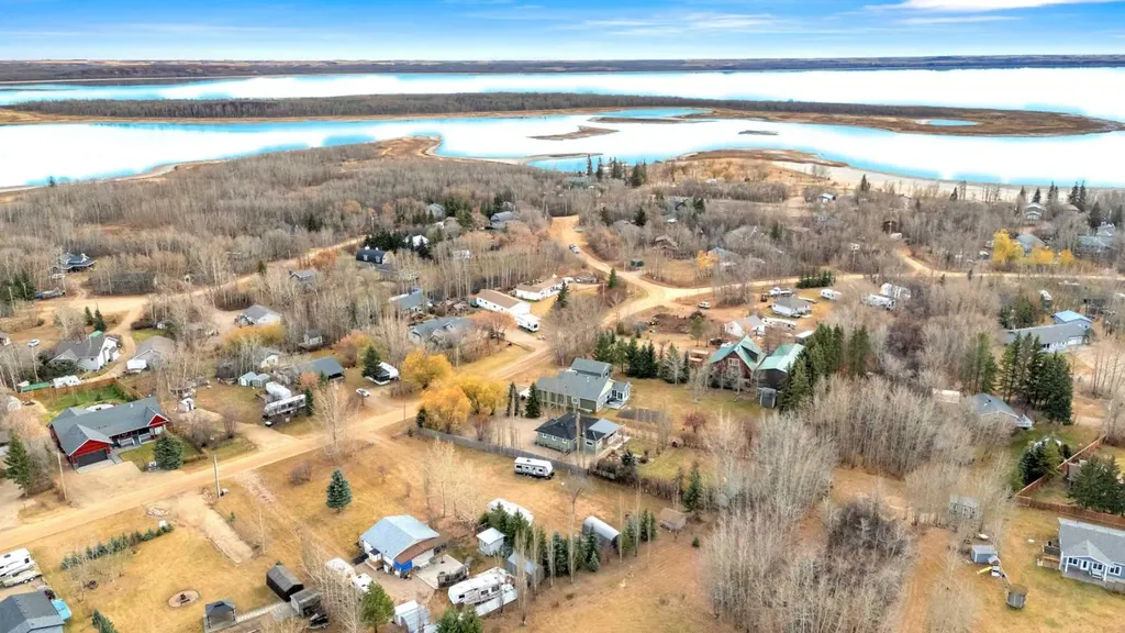 602 Partridge Drive Pelican Point AB T0B0H0