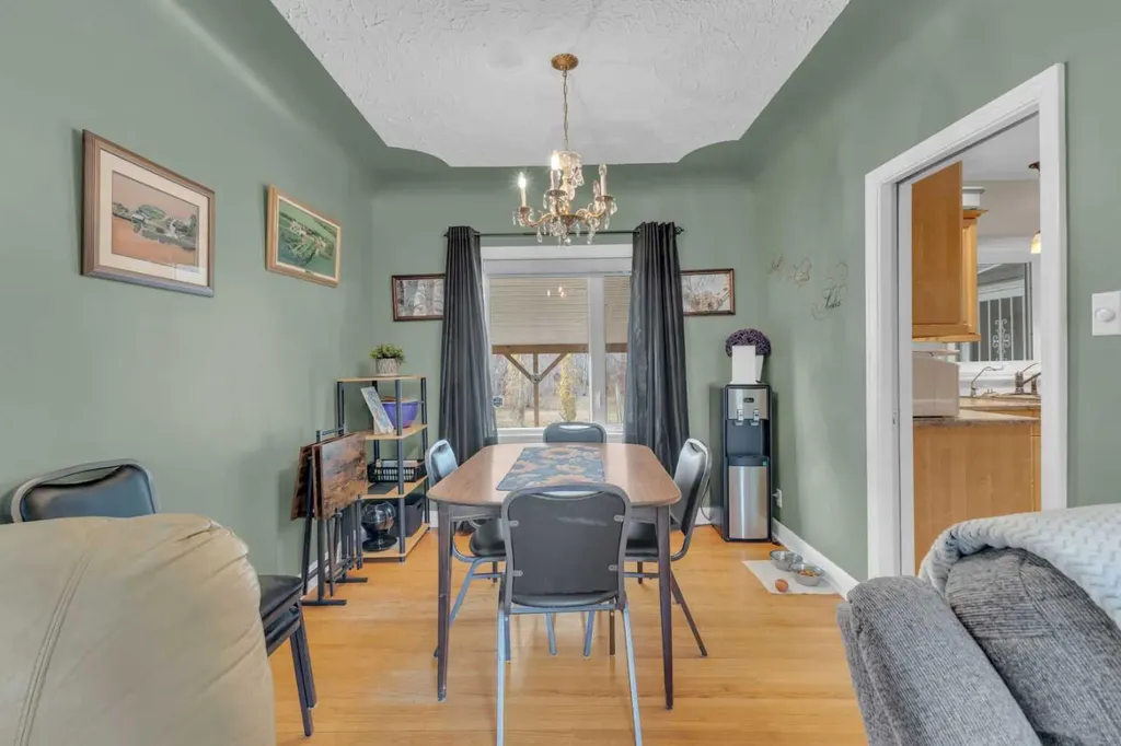 602 Partridge Drive Pelican Point AB T0B0H0