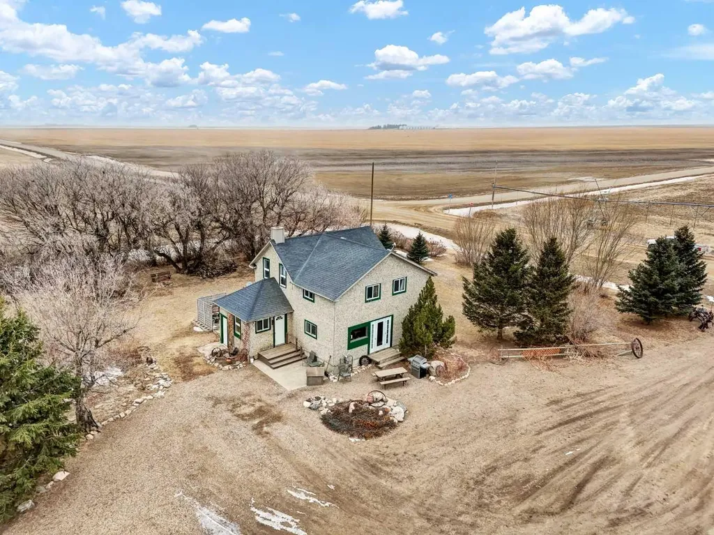 112079 Township Road 100 Bow Island AB T0K 0G0