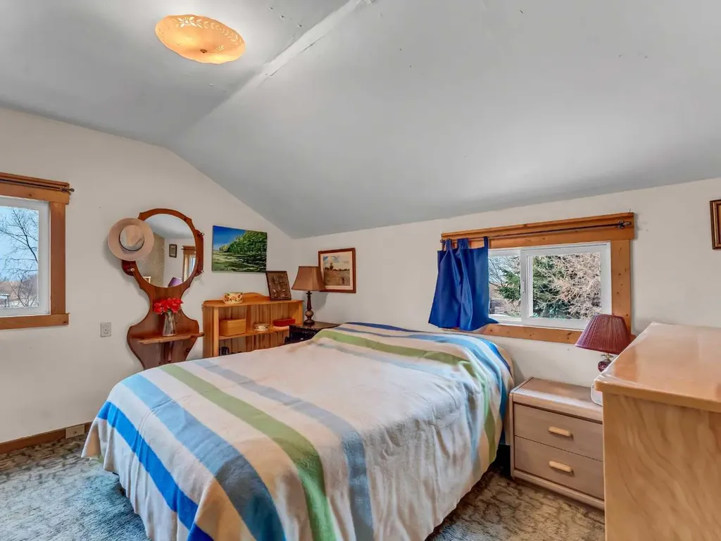 112079 Township Road 100 Bow Island AB T0K 0G0