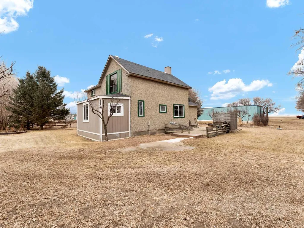 112079 Township Road 100 Bow Island AB T0K 0G0