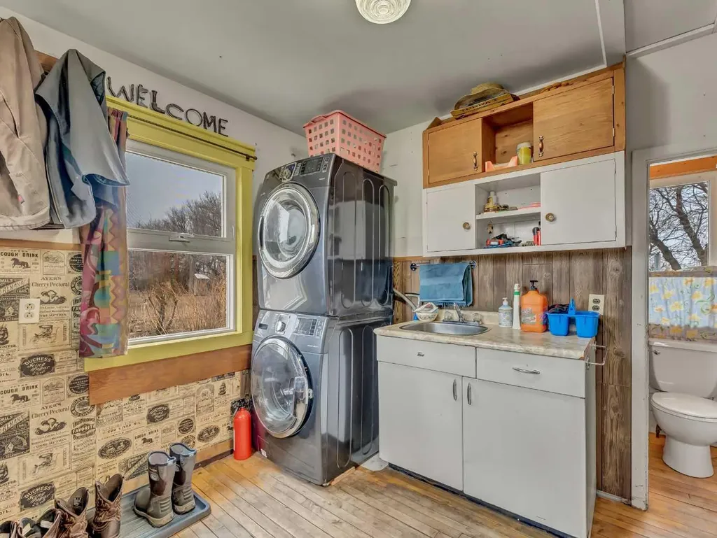 112079 Township Road 100 Bow Island AB T0K 0G0