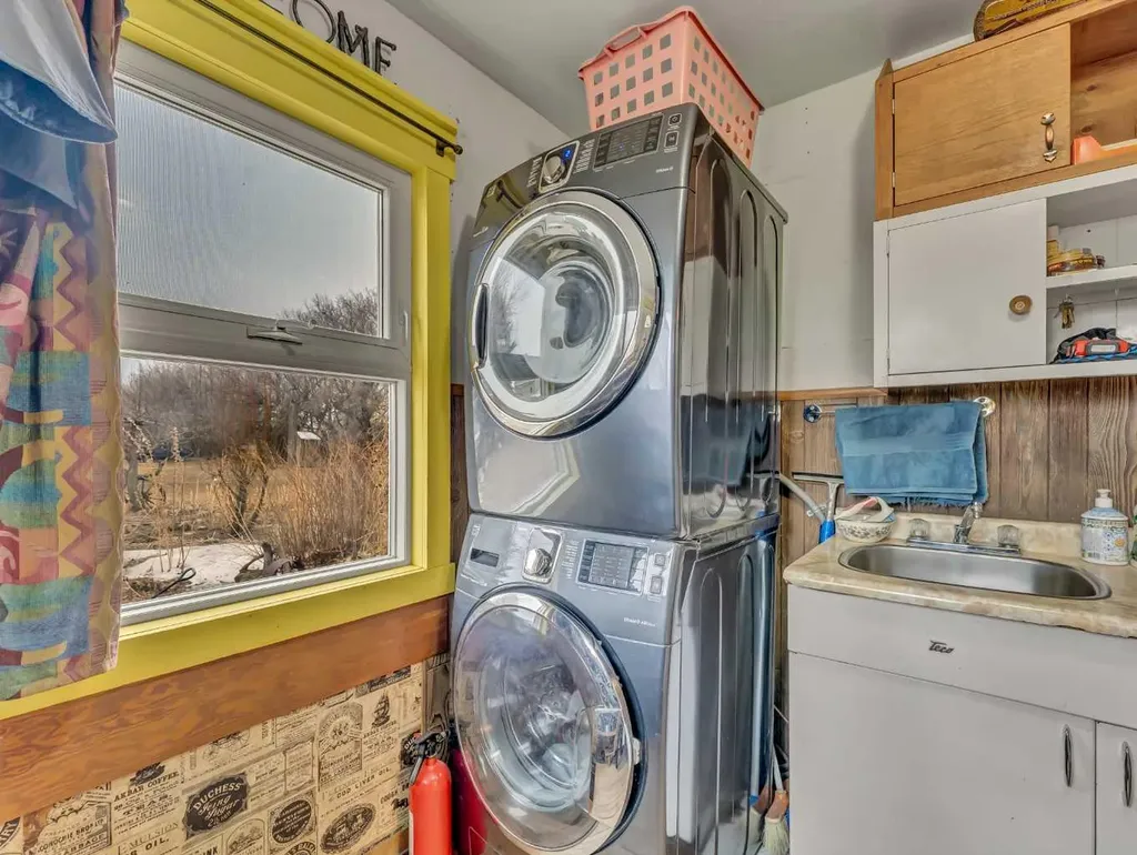 112079 Township Road 100 Bow Island AB T0K 0G0