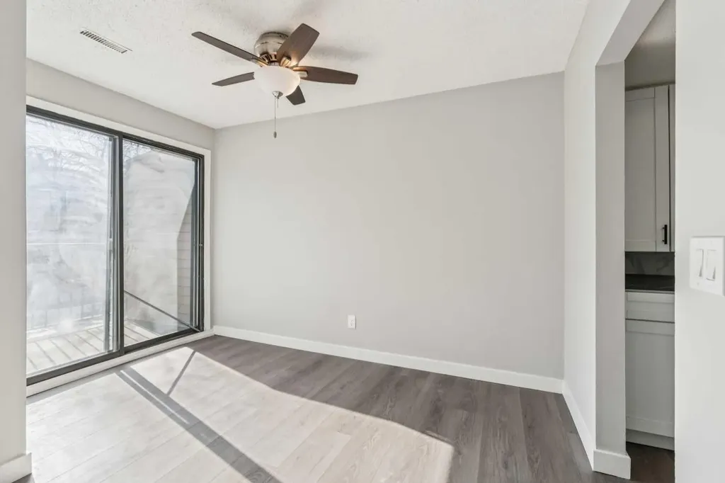 2519 38 Street NE Calgary AB t1y4w8