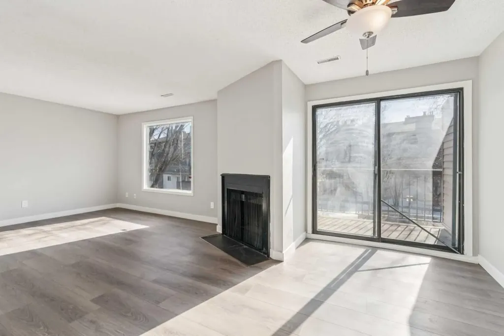 2519 38 Street NE Calgary AB t1y4w8
