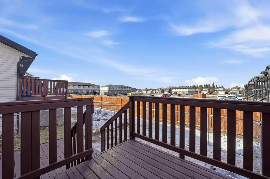 25 Winston Place Blackfalds AB T4M 0K9