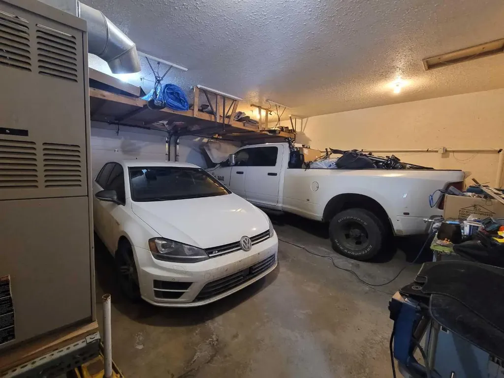 7110 99a Street Peace River AB T8S1B2