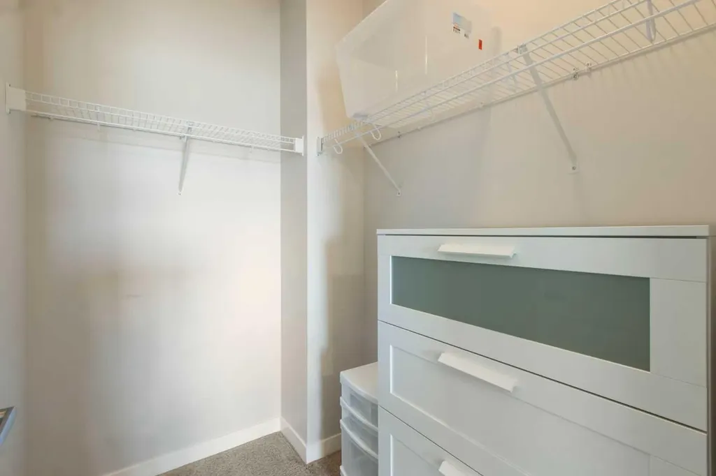 250 Fireside View Cochrane AB T4C 2M2