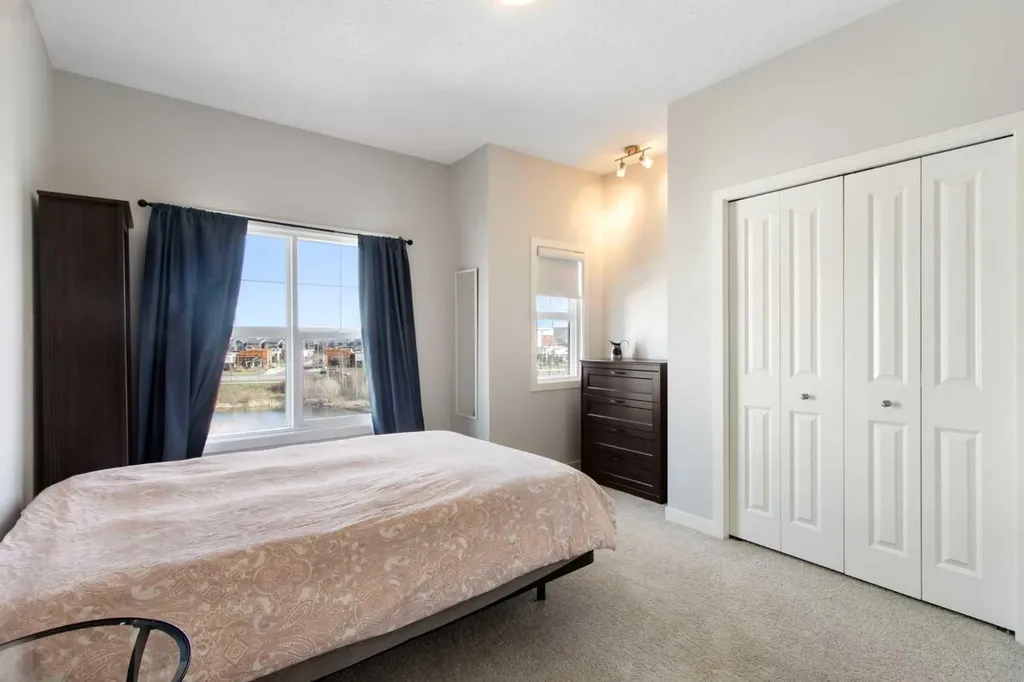 250 Fireside View Cochrane AB T4C 2M2