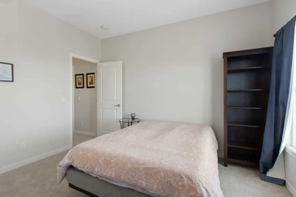 250 Fireside View Cochrane AB T4C 2M2