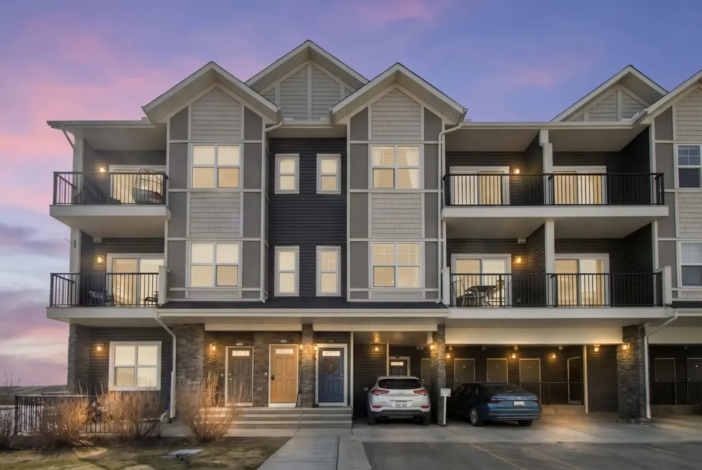250 Fireside View Cochrane AB T4C 2M2