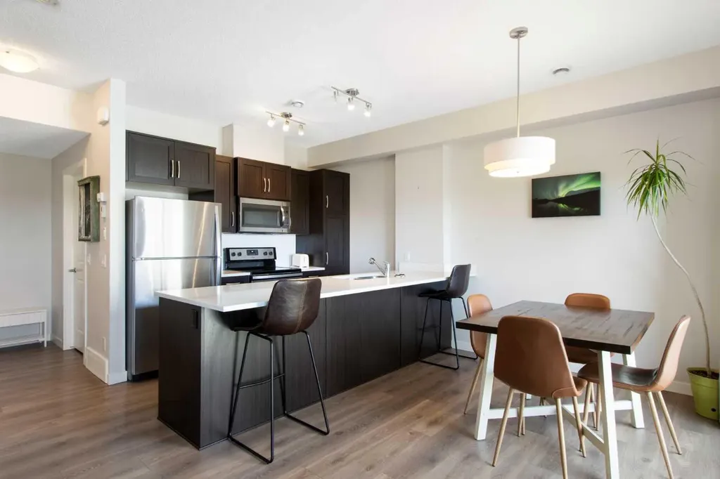 250 Fireside View Cochrane AB T4C 2M2
