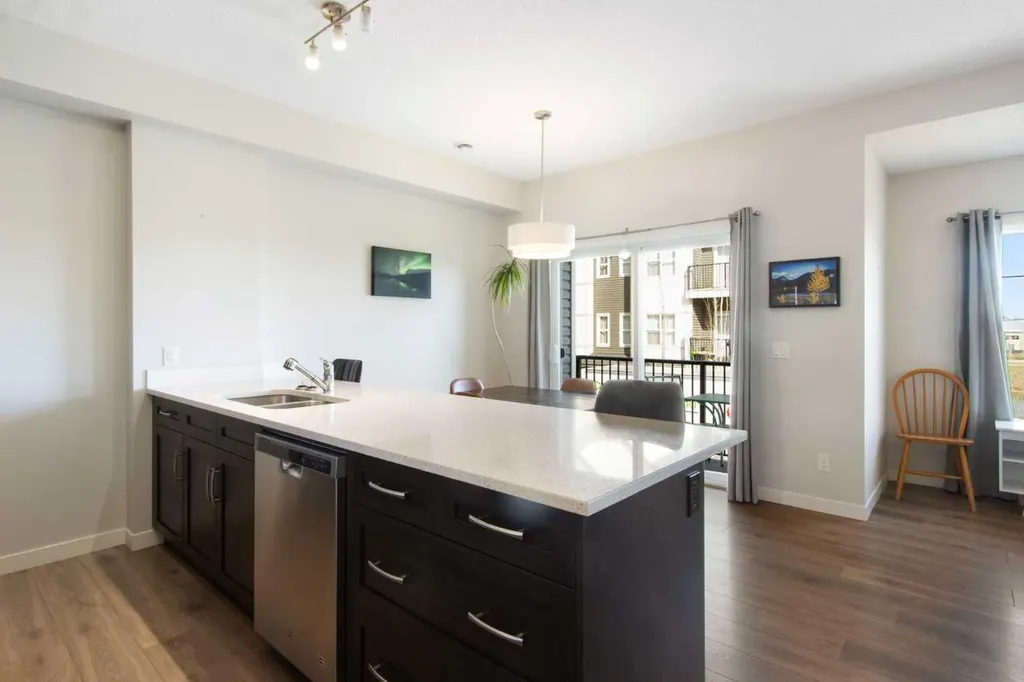 250 Fireside View Cochrane AB T4C 2M2
