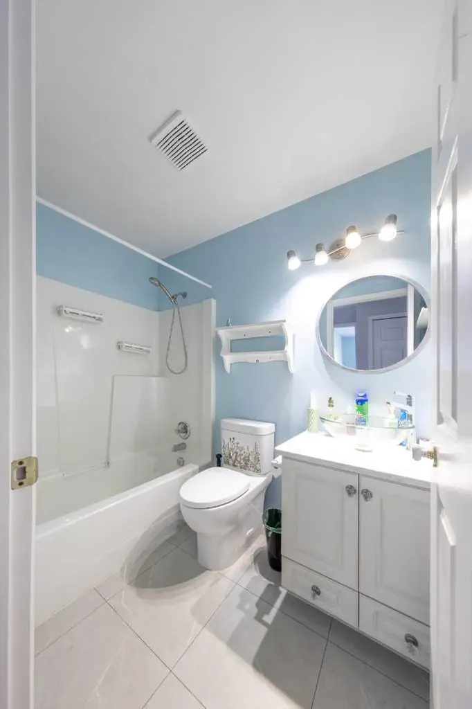 5120 49 Street Lloydminster AB T9V 0K4