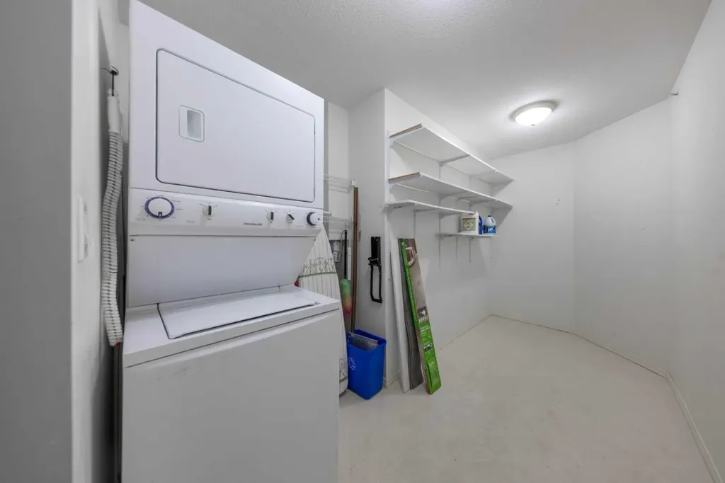 5120 49 Street Lloydminster AB T9V 0K4