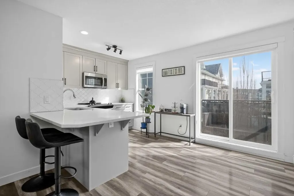 103 Cranbrook Walk SE Calgary AB T3M 2V5