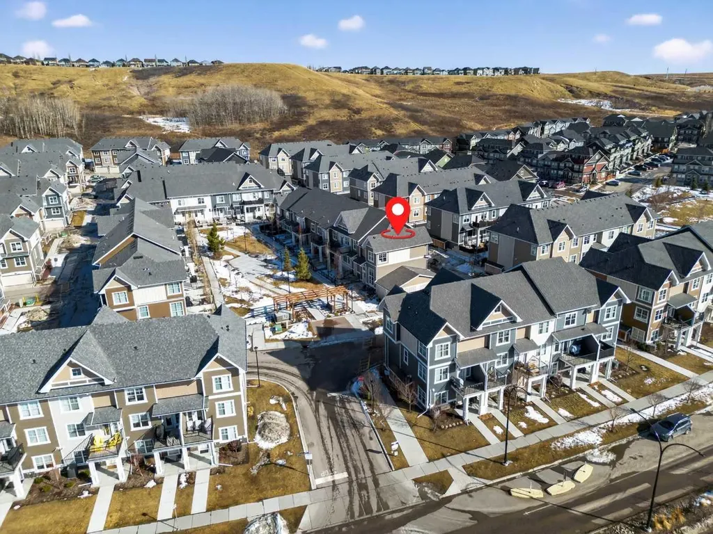 103 Cranbrook Walk SE Calgary AB T3M 2V5