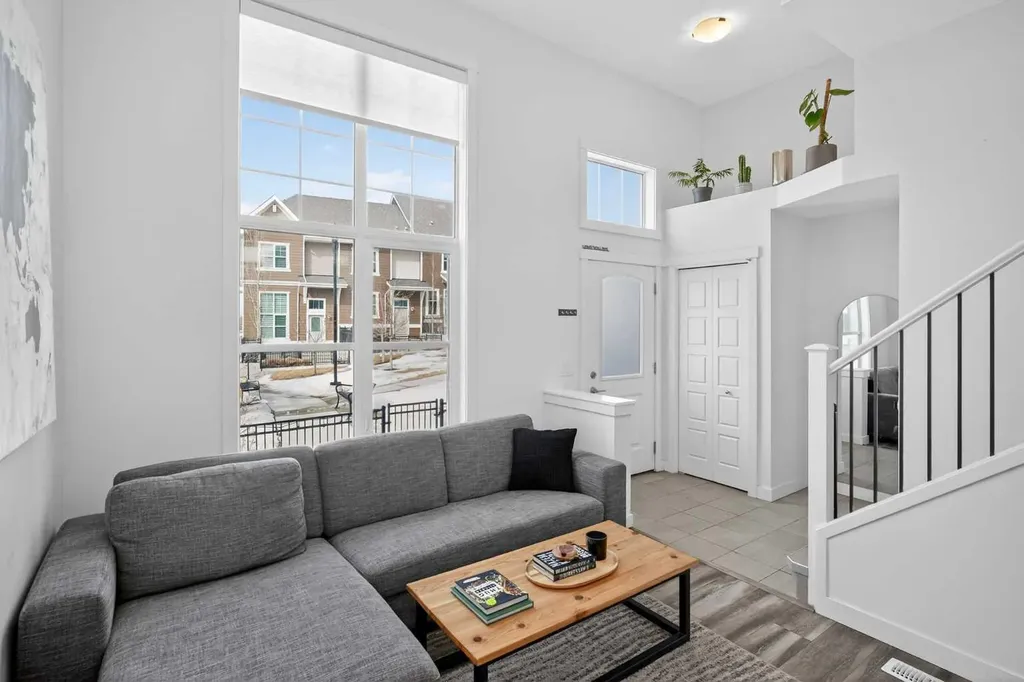 103 Cranbrook Walk SE Calgary AB T3M 2V5
