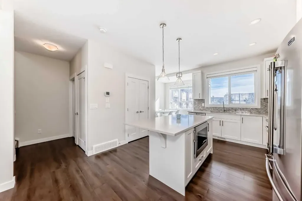108 Walgrove Cove SE Calgary AB T2X 4E1