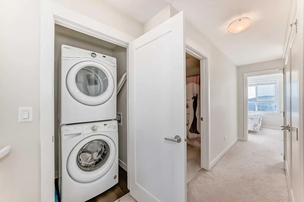 108 Walgrove Cove SE Calgary AB T2X 4E1