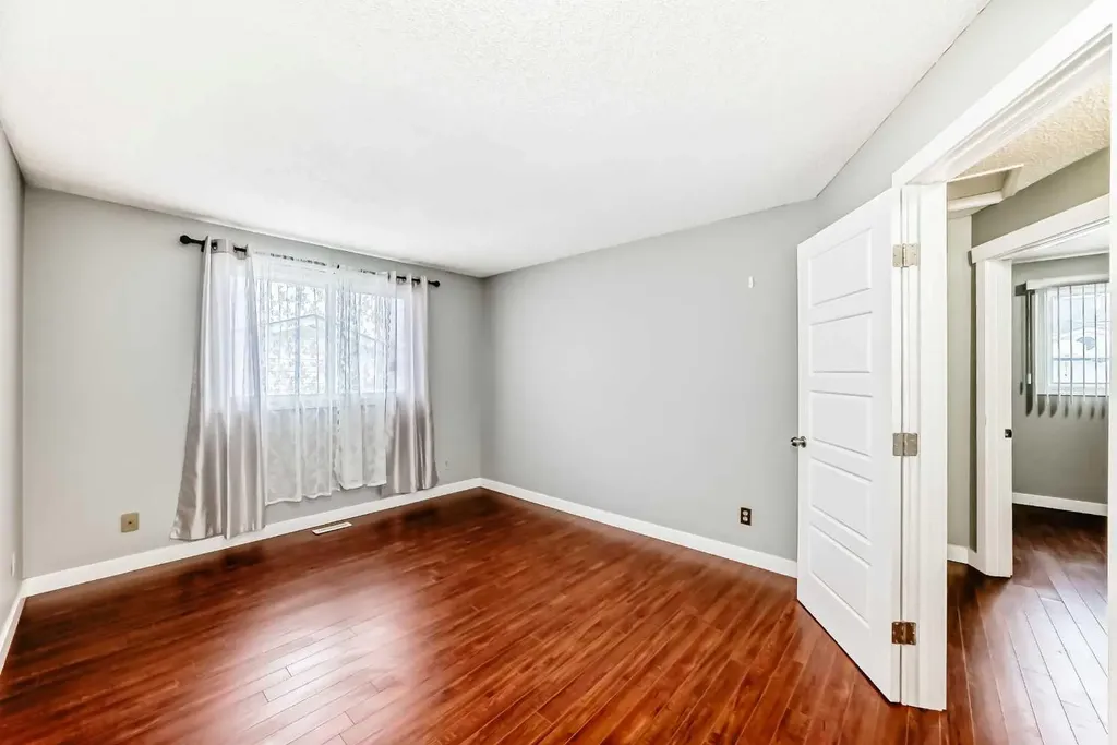 130 Pinemeadow Road NE Calgary AB T1Y 4N9