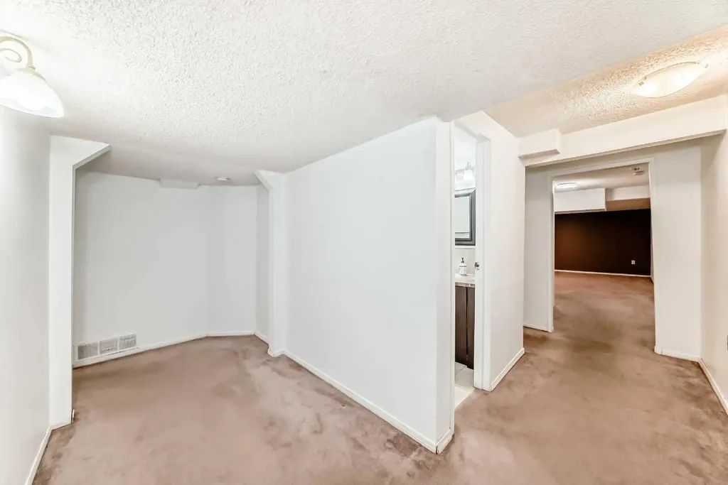 130 Pinemeadow Road NE Calgary AB T1Y 4N9