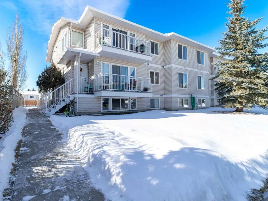 605 19 Street SE High River AB T1V 2B8