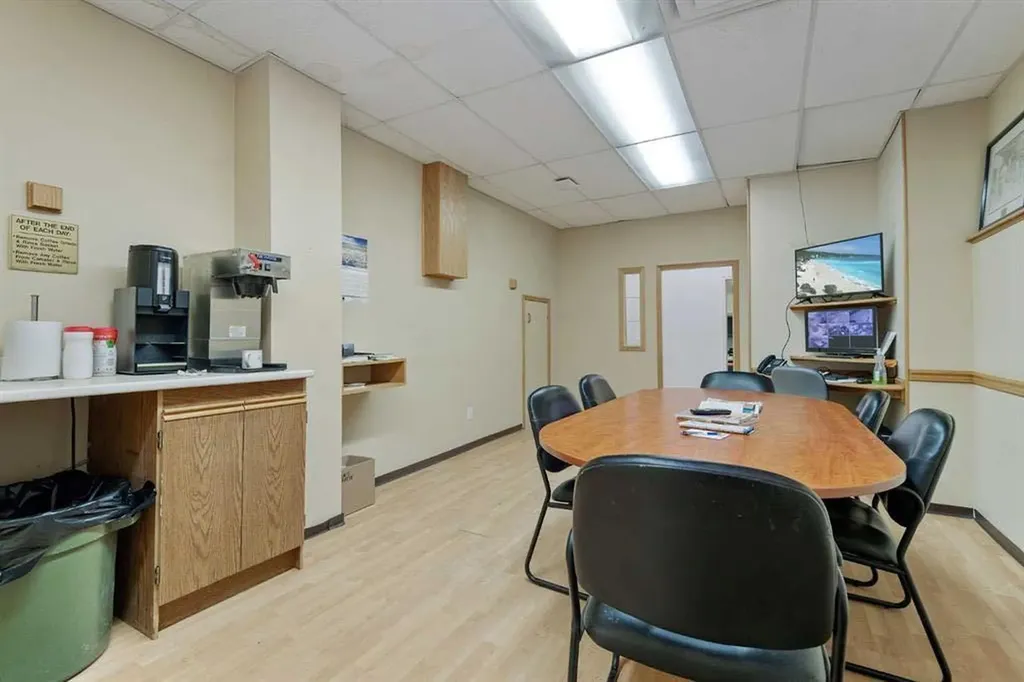 4948 54th Avenue Red Deer AB T4N 5K8