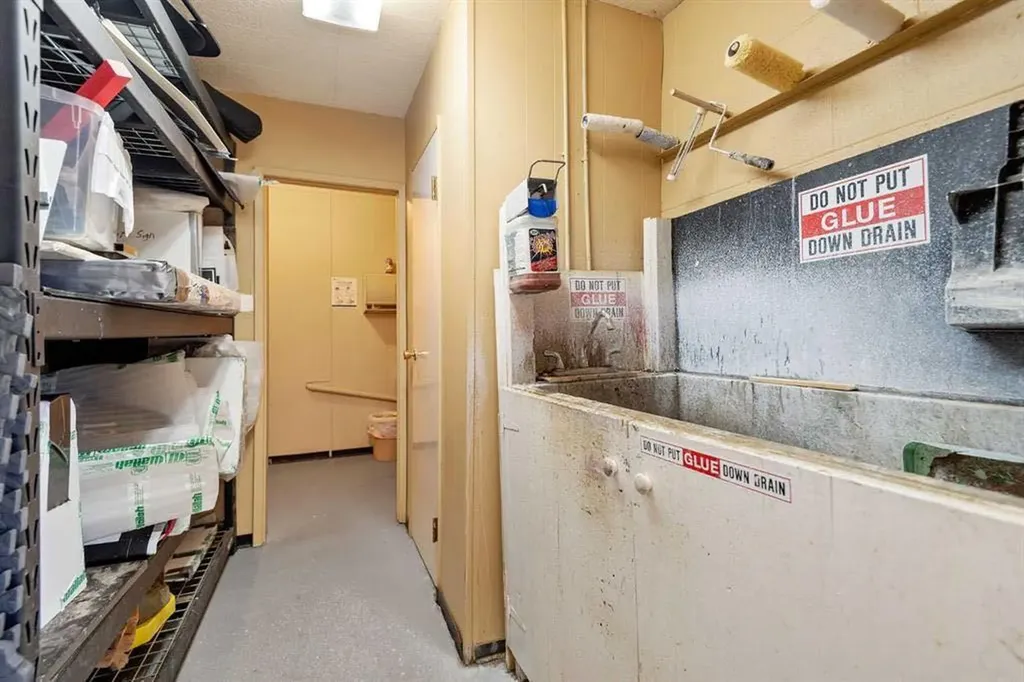 4948 54th Avenue Red Deer AB T4N 5K8