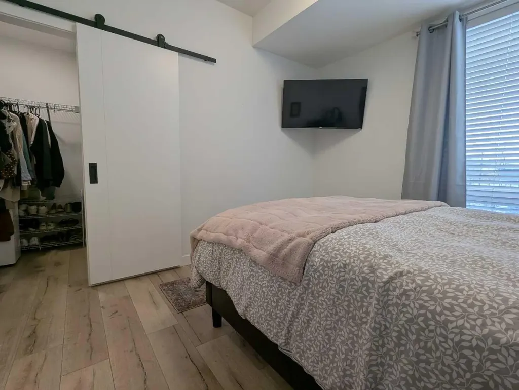 3125 39 Street NW Calgary AB T3B 6H5