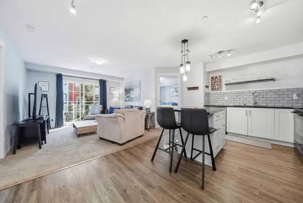 99 Copperstone Park SE Calgary AB T2Z 5C9