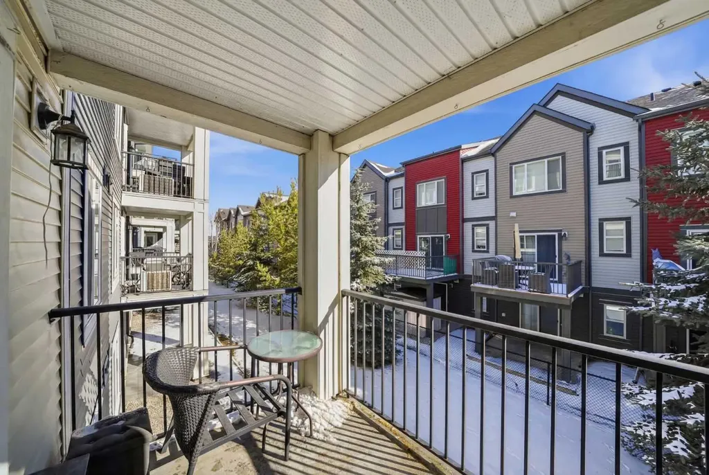 99 Copperstone Park SE Calgary AB T2Z 5C9