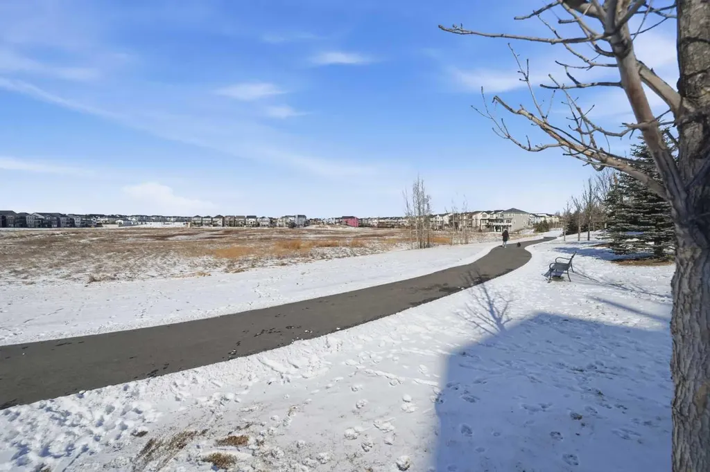 99 Copperstone Park SE Calgary AB T2Z 5C9