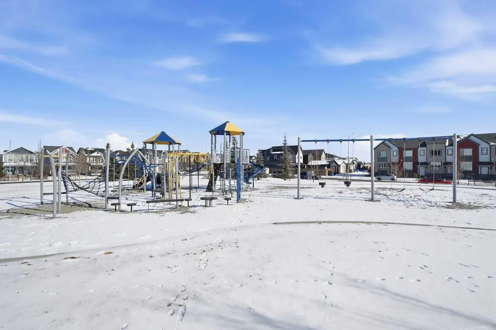 99 Copperstone Park SE Calgary AB T2Z 5C9
