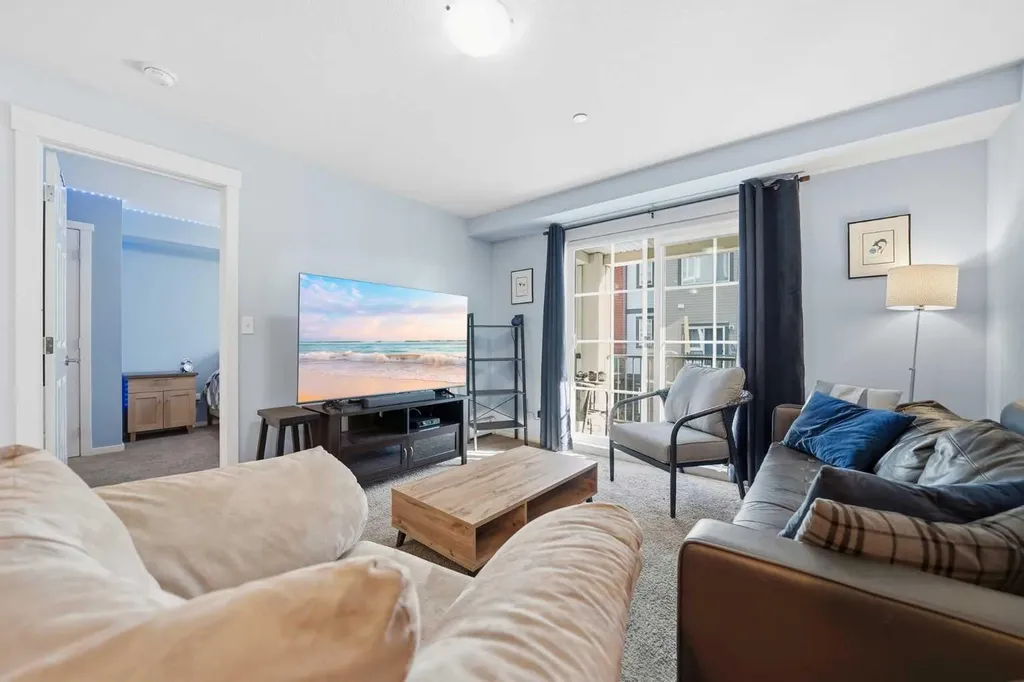 99 Copperstone Park SE Calgary AB T2Z 5C9