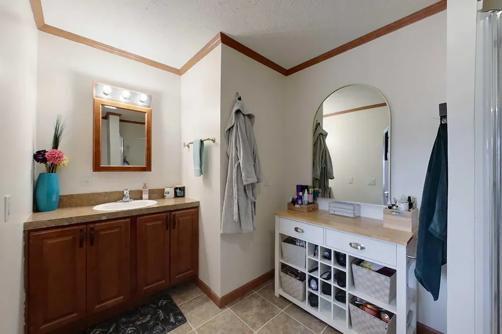 720 10 Street SE Slave Lake AB T0G 2A3