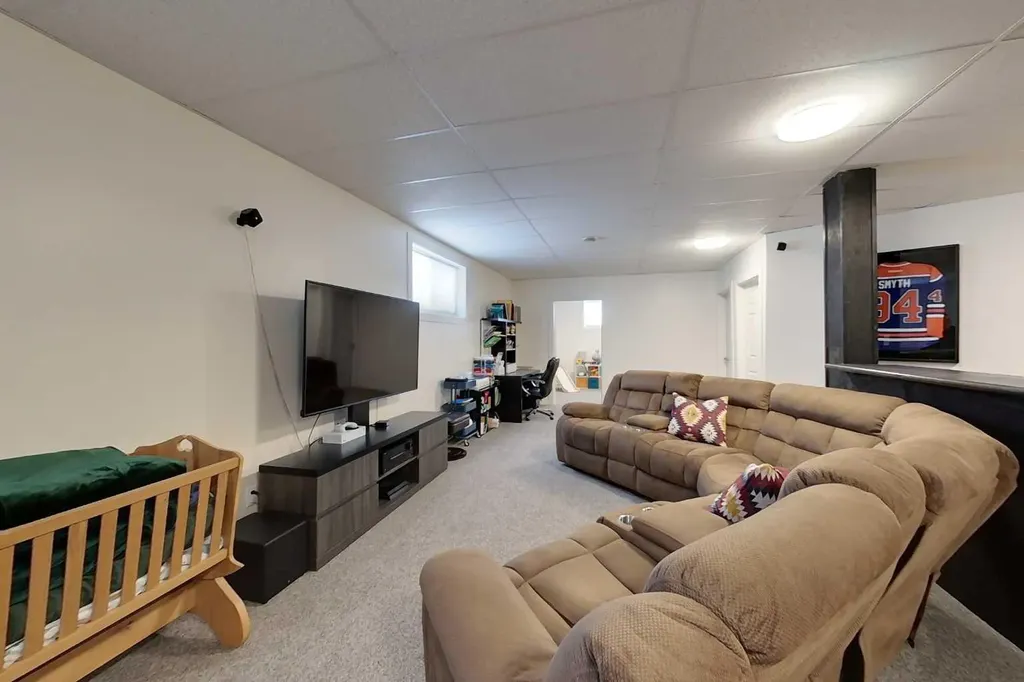 720 10 Street SE Slave Lake AB T0G 2A3