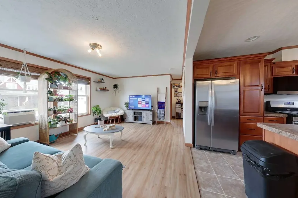 720 10 Street SE Slave Lake AB T0G 2A3